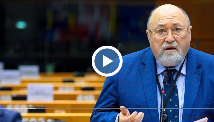 Парламентарната група на ЕНП смята, че най-добрият вариант е коалиция между първите две сили, заяви евродепутатът