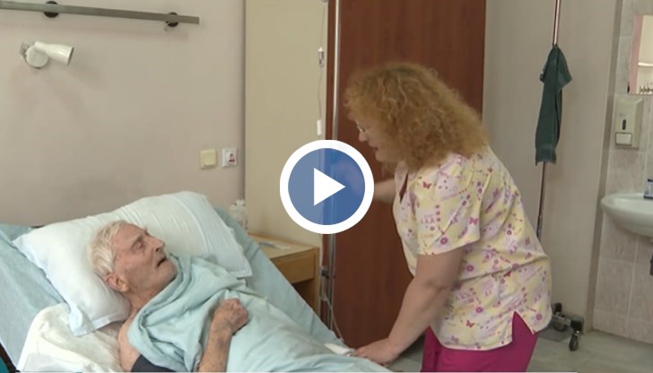 Лекари в София го спасяват "в противоречие с хирургията"