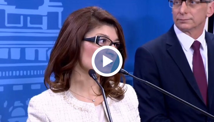 Сформирани са работни групи, които до вторник трябва да са готови с приоритетните законопроекти по предварително изготвен списък, стана ясно на общ брифинг на ГЕРБ-СДС и ПП-ДБ