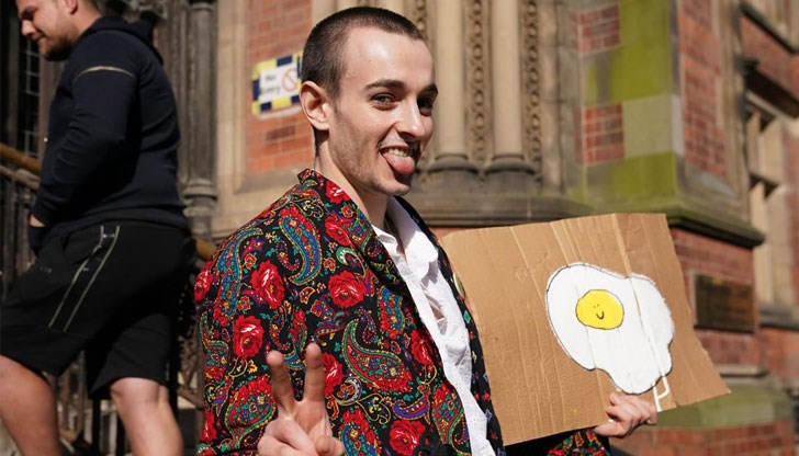 Патрик Дълуел бе арестуван на 9 декември и съден от съд в Йорк