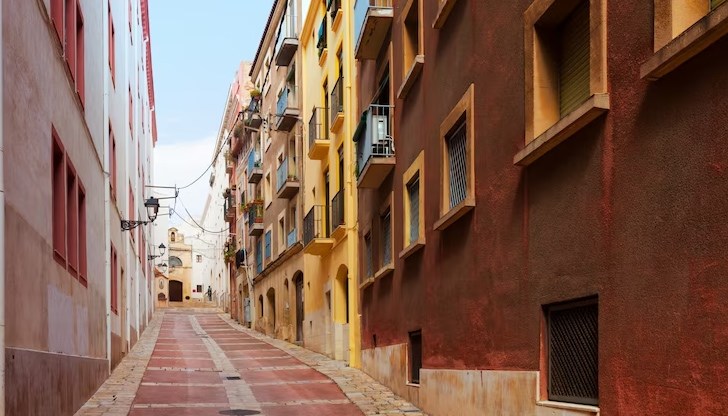 Програмата използва изоставени или попаднали под възбрана имоти