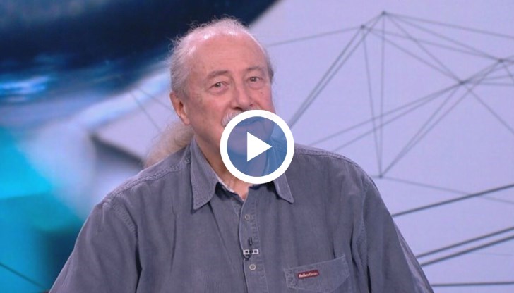 Свиря на пиано сериозно, но не достатъчно, за да стана добър пианист, каза легендата от "Щурците"