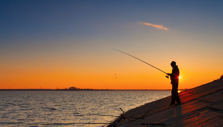 Вижте къде са позволените места за нощен любителски риболов в Област Русе