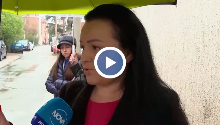 11-годишното момиче е било ударено в корема, разказва майката