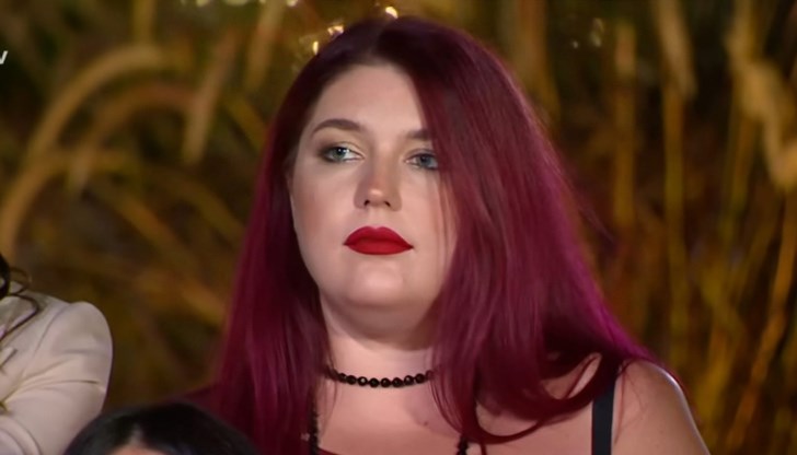 Пам е добре. Всичко е наред. Праща ви поздрави, а на Евгени - прегръдки, каза тази вечер водещият на предаването Наум Шопов