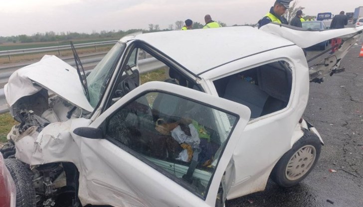 По първоначални данни няма пряка опасност за живота им По първоначални данни няма пряка опасност за живота им