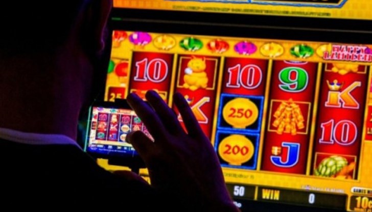 Някои от най-търсените предложения са казино игри с 40 линии Някои от най-търсените предложения са казино игри с 40 линии