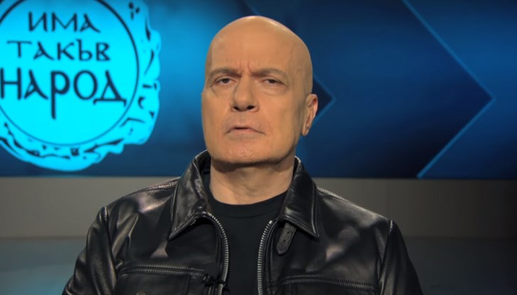 ИТН е част от 49-ия парламент и ще прави абсолютно всичко възможно да работи в услуга на суверена, написа още Слави Трифонов във Фейсбук по повод първия работен ден на новия парламент