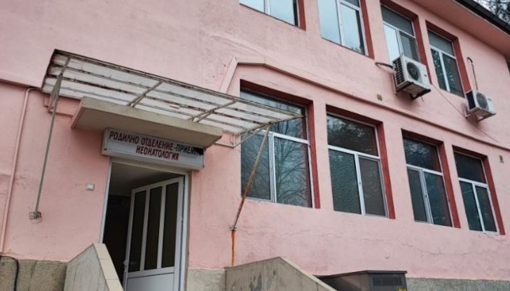 Полицията разпитва персонала на отделението, където е било лекувано 20-дневното бебе