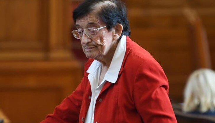 85% от пенсионерите наистина се нуждаят от подпомагане, не забравяйте, че около 50% от тях получават пенсии, близки до минималната пенсия, каза още Зайкова