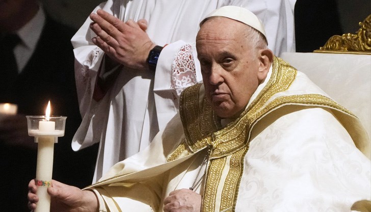Папа Франциск ще отправи благословията Urbi et Orbi