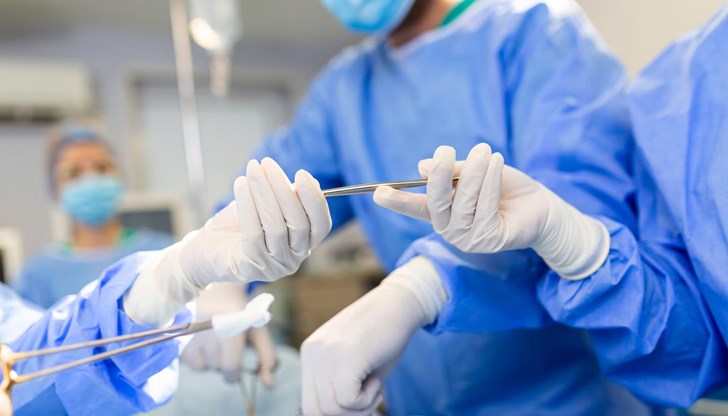 Шанън Боу, на 28 години, почина по време на операция за смаляване на стомаха Шанън Боу, на 28 години, почина по време на операция за смаляване на стомаха