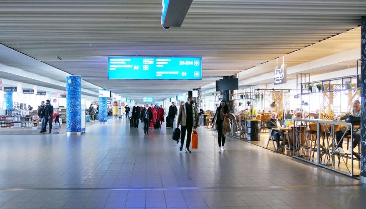 Ще бъде ограничен достъпът и до платения паркинг на Терминал 2, съобщиха от аеропорта