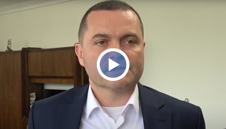 "Спъната" е възможността за актуализация по договори, сключени с държавни средства, каквото е строителството на новата детска градина, строителството на нов корпус на училище в Русе, даде за пример Милков