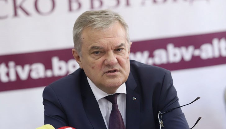 Лидерът на ПП АБВ смята, че зад кулисите тече пазарлък и за местните избори, който ще пренареди политическия пъзел по неузнаваем начин Лидерът на ПП АБВ смята, че зад кулисите тече пазарлък и за местните избори, който ще пренареди политическия пъзел по неузнаваем начин