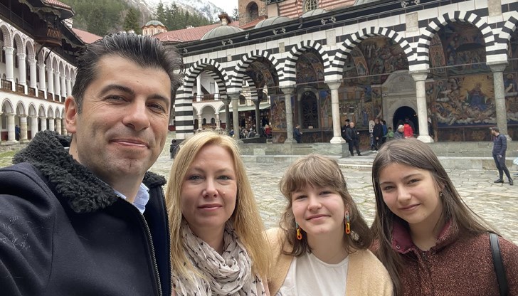 Политикът празнува Възкресение Христово със семейството си