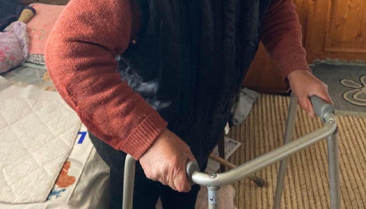 На фейсбук страницата "Подай ръка \ Заедно за по-добро бъдеще" е публикуван апел за помощ за баба Марийка от Русе На фейсбук страницата "Подай ръка \ Заедно за по-добро бъдеще" е публикуван апел за помощ за баба Марийка от Русе