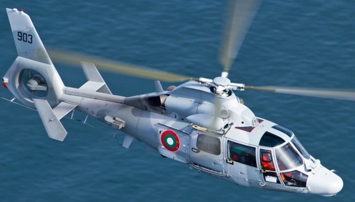 Военнослужещите са установили, че плаващите предмети са туби за рибарски принадлежности