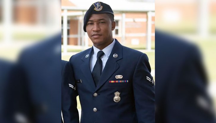 Медицинските заключения потвърждават, че Дейвън Лари е починал в резултат на удар в главата Медицинските заключения потвърждават, че Дейвън Лари е починал в резултат на удар в главата