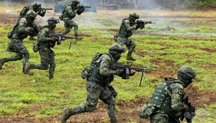 Китайските военни заявиха, че ученията са "сериозно предупреждение" към тайванските сепаратисти