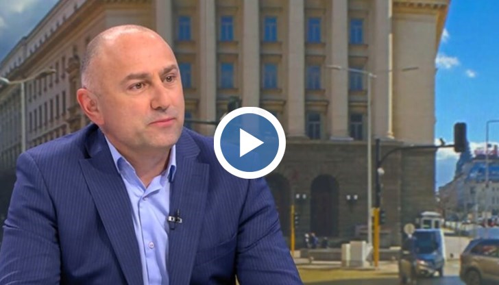 Трудовата заетост в България е намаляла с 920 000 души, коментира икономистът