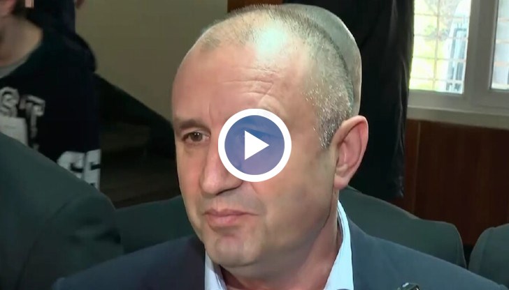 Президентът упражни правото си на вот на машина