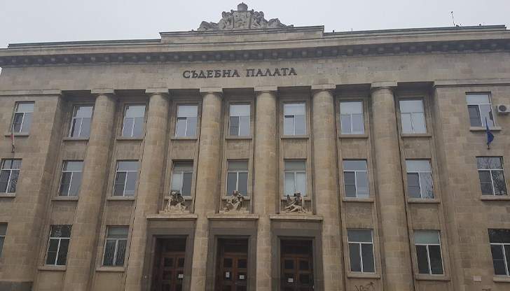 Подсъдимите са многократно осъждани за същите по вид престъпления