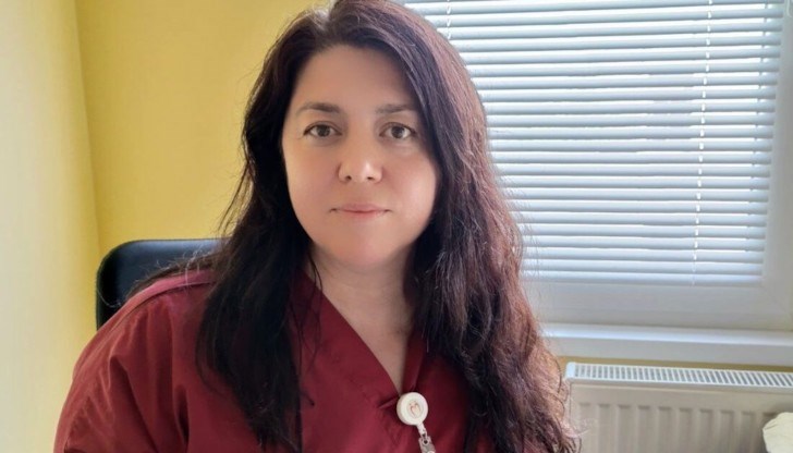 При съмнение за мозъчен инсулт не трябва да се губи време, а очевидците трябва да се обадят на 112, за да може да може пациентът да бъде транспортиран до най-близкото специализирано лечебно заведение При съмнение за мозъчен инсулт не трябва да се губи време, а очевидците трябва да се обадят на 112, за да може да може пациентът да бъде транспортиран до най-близкото специализирано лечебно заведение