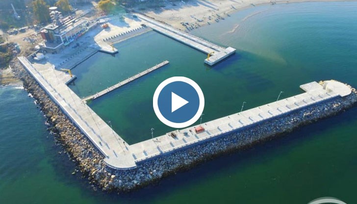 Входът на пристанище "Карантина" вече година е блокиран от пясъчни наноси