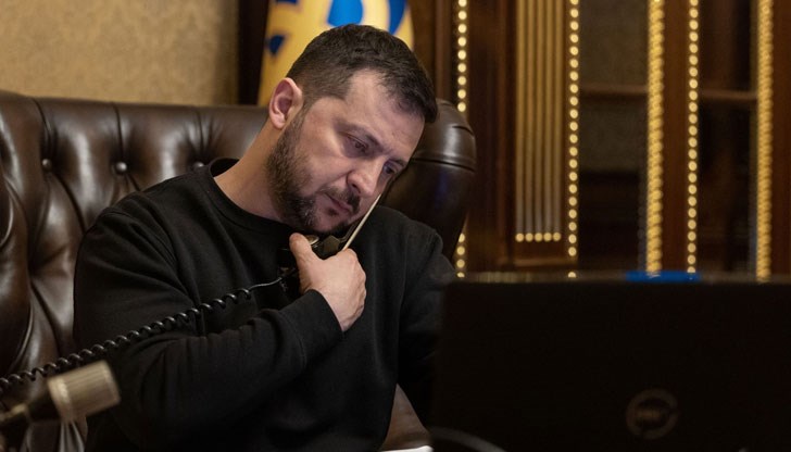 Трябва да привлечем всички, за да окажем натиск върху руския агресор и терористите, които отвлякоха толкова много наши деца, каза украинският президент Трябва да привлечем всички, за да окажем натиск върху руския агресор и терористите, които отвлякоха толкова много наши деца, каза украинският президент