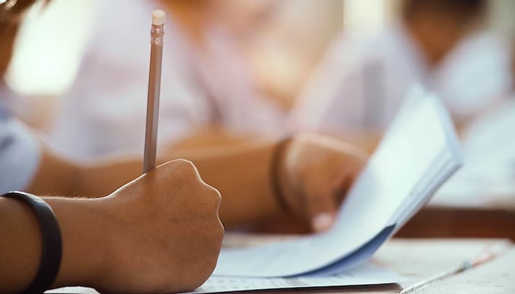 Изпитът се провежда днес в СУ "Свети Климент Охридски"