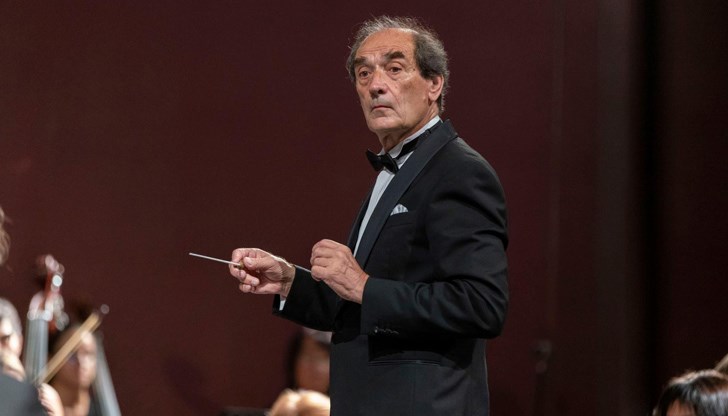 На 13 април от 19:00 часа в зала "Филхармония" ще бъде представен "Реквием" на Антонин Дворжак На 13 април от 19:00 часа в зала "Филхармония" ще бъде представен "Реквием" на Антонин Дворжак