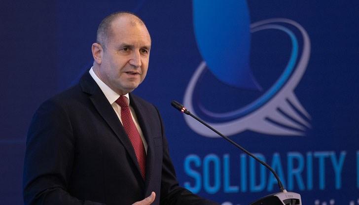 Президентът ще бъде придружаван от Атанас Пеканов и Христо Алексиев Президентът ще бъде придружаван от Атанас Пеканов и Христо Алексиев