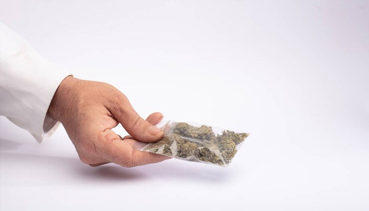 24-годишният шофьор доброволно предал на полицията наркотика 24-годишният шофьор доброволно предал на полицията наркотика