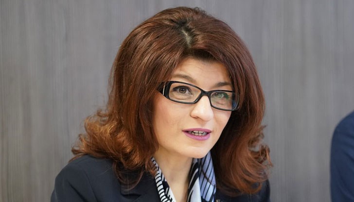 Десислава Атанасова трябва да избере дали да влезе в парламента от 18 МИР - Разград и 19 МИР - Русе