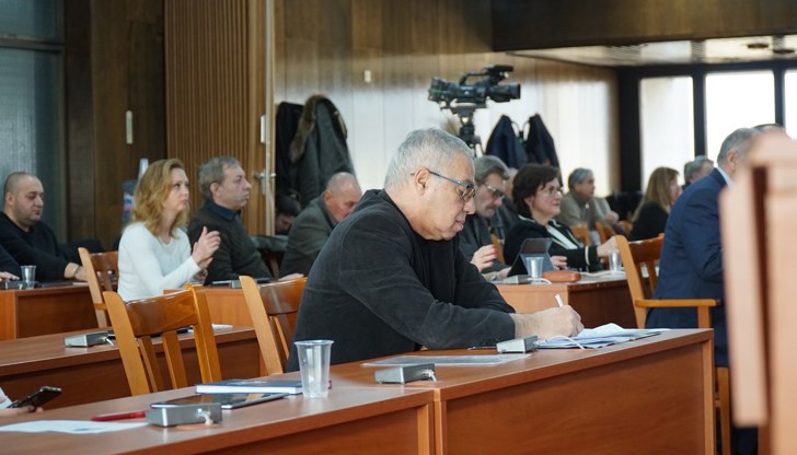 Наредбата за сегашните възнаграждения е от 2004 година когато размерът на минималната работна заплата за страната е бил 120 лева Наредбата за сегашните възнаграждения е от 2004 година когато размерът на минималната работна заплата за страната е бил 120 лева