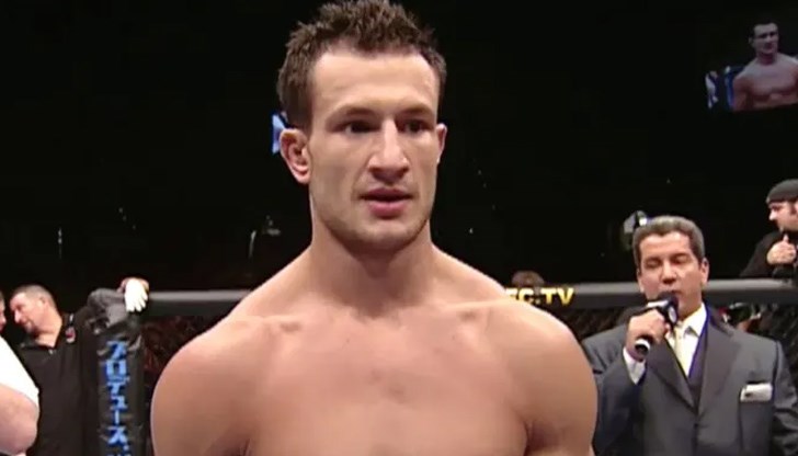 Бившият UFC боец Лий Мъри е част от най-големия банков обир в британската история Бившият UFC боец Лий Мъри е част от най-големия банков обир в британската история