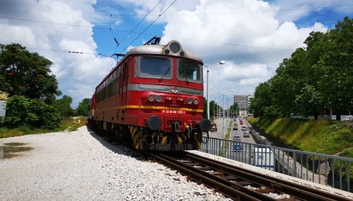 Случаят, при който мъж нарани с нож полицай на гара "Разпределителна" в Русе предизвика нови мерки за сигурност във влаковете