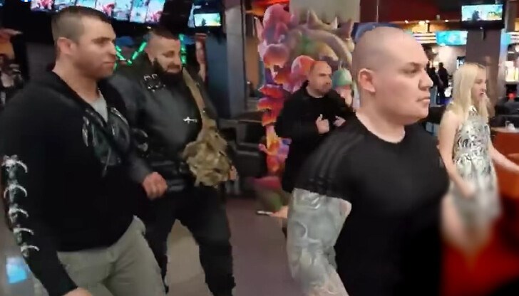 Тодор Огнянов с прякор Тошо Куката и Петко Атанасов Чеченеца бяха задържани за 24 часа от полицията в Пловдив Тодор Огнянов с прякор Тошо Куката и Петко Атанасов Чеченеца бяха задържани за 24 часа от полицията в Пловдив