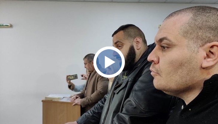 Магистратите гледат мерките им за неотклонение - повдигнато им е обвинение за "хулиганство, извършено при условията на цинизъм"