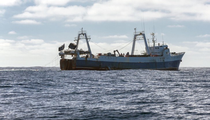 Според рибарите все още няма информация за какво точно са задържани корабите