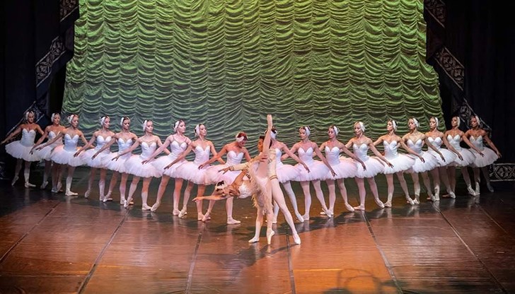 Русенската балетна трупа посвещава този галаконцерт на Международния ден на балетното изкуство