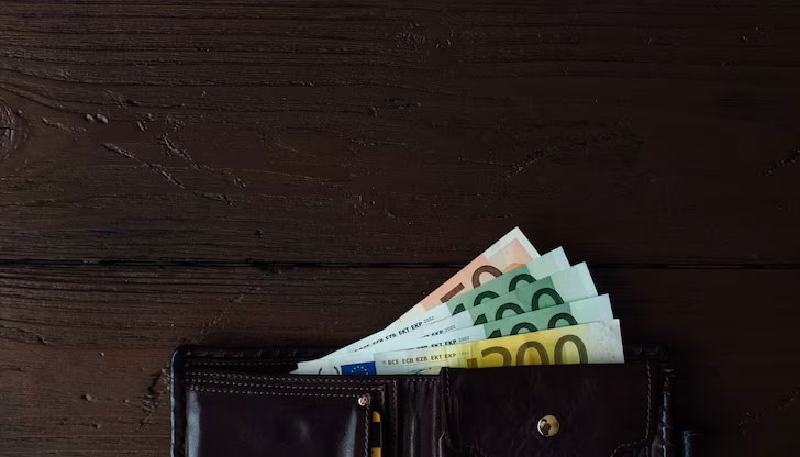 Правителството на Албания започва мащабна реформа в системата на заплащане