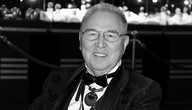 Руският дизайнер Вячеслав Зайцев, известен с прозвището Червения Диор, е починал на 85 години​