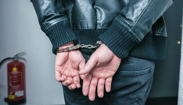 Потърпевшите така и не получили документите, за които са дали близо 10 000 лева Потърпевшите така и не получили документите, за които са дали близо 10 000 лева