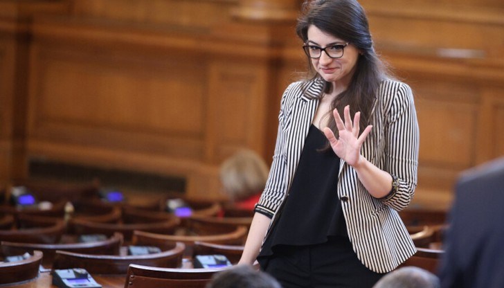 181 народни представители гласуваха „за“