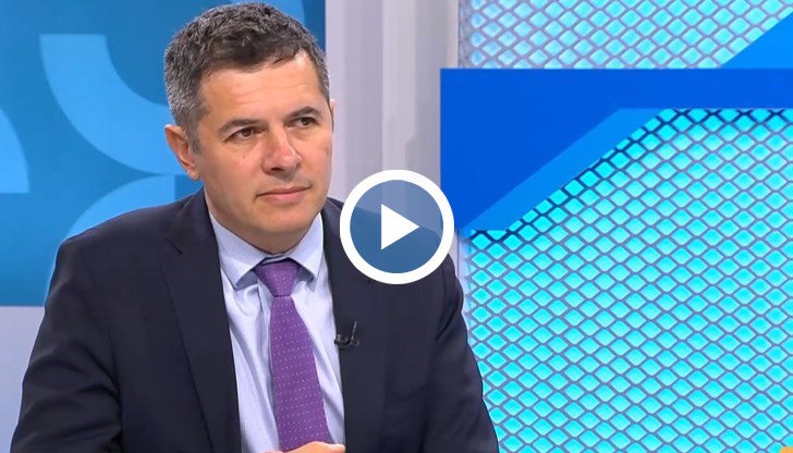 По думите на бившия зам.-министър на вътрешните работи Филип Гунев половината от границата ни не е е технически обезпечена