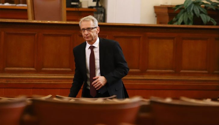 Кои са спряганите за министри в кабинета на ПП-ДБ Кои са спряганите за министри в кабинета на ПП-ДБ