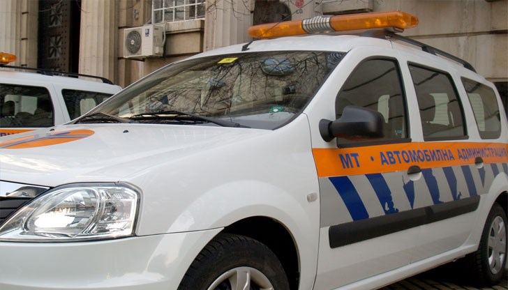 Проверката се извършва от екипи на Икономическа полиция, НАП и ИААА Проверката се извършва от екипи на Икономическа полиция, НАП и ИААА