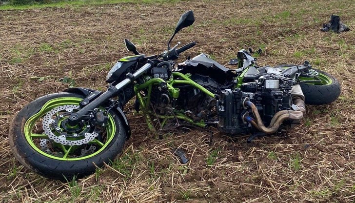 Шофьорът е приет в болница Шофьорът е приет в болница